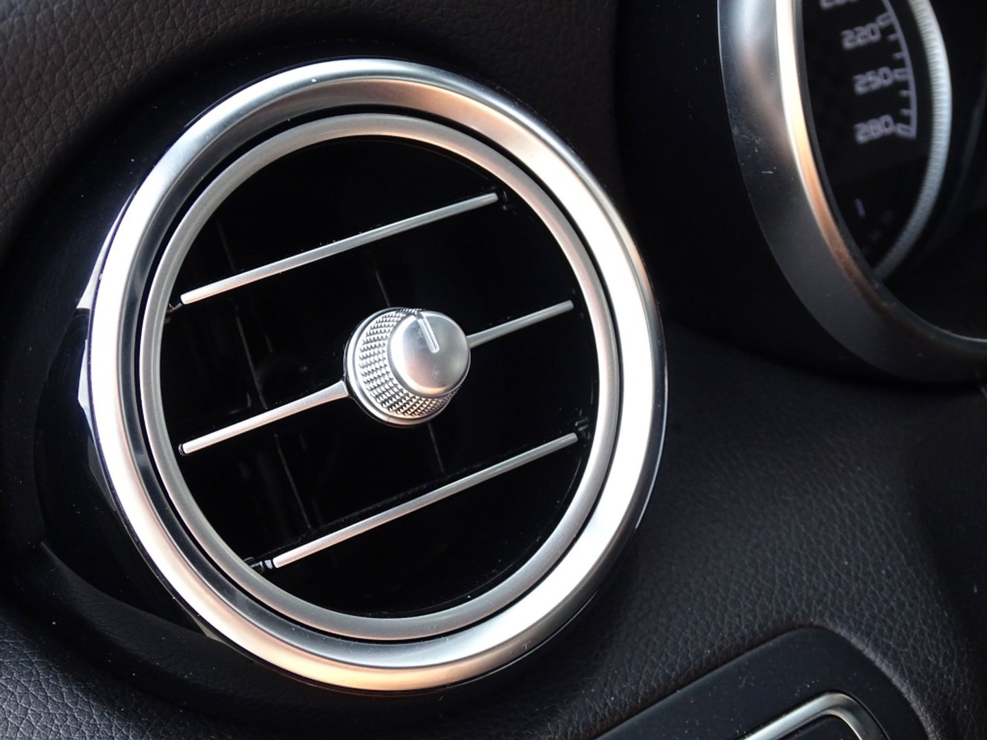Mercedes-Benz GLC 43 AMG 367PK 4-MATIC / Carbon / Distronic / Burmester / LED