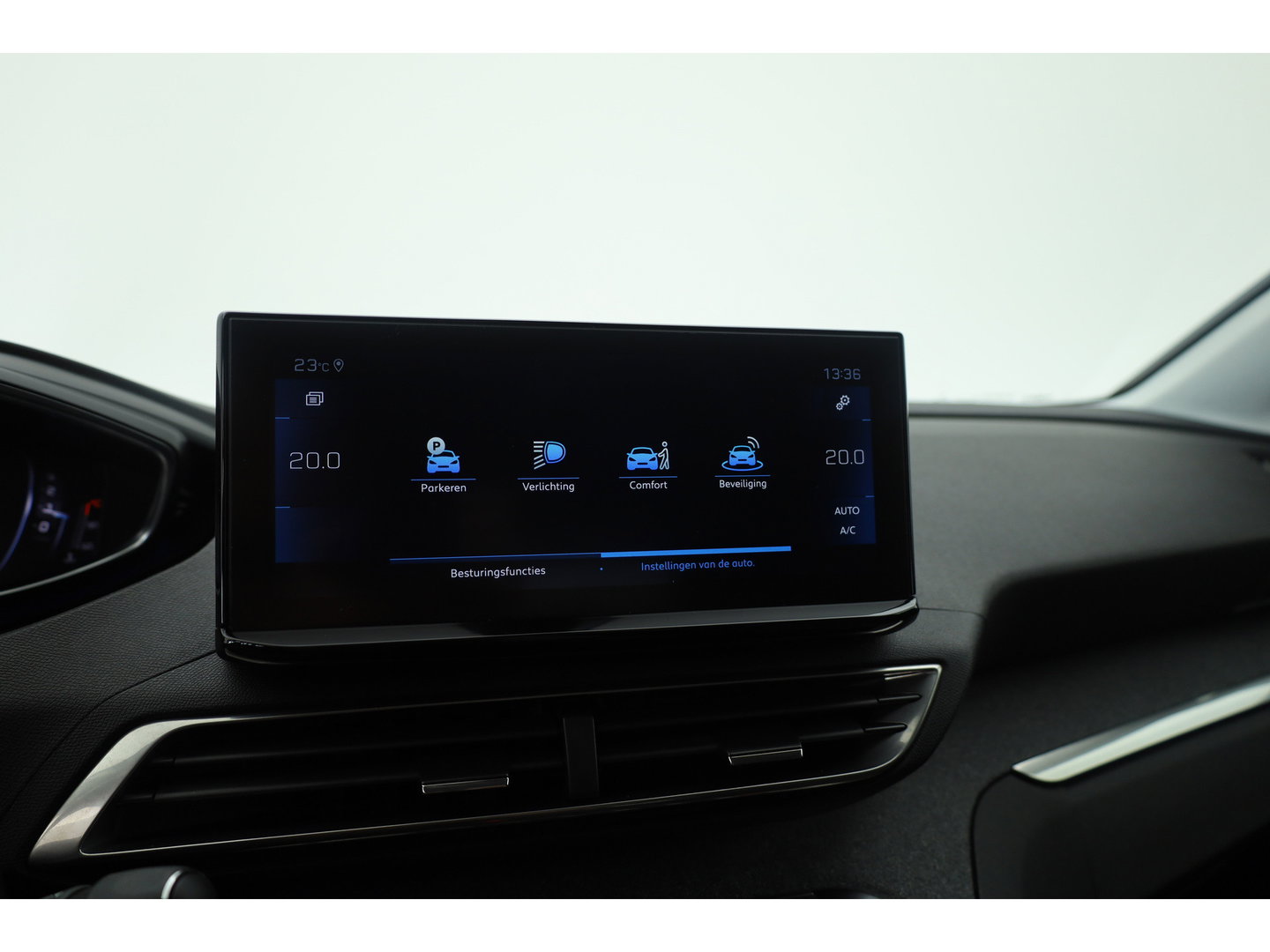 Peugeot 3008 1.2 PureTech Blue Lease Allure | Dig. Cockpit | Cruise Control | Keyless | Camera | Apple CarPlay & Android Auto | PDC V+A