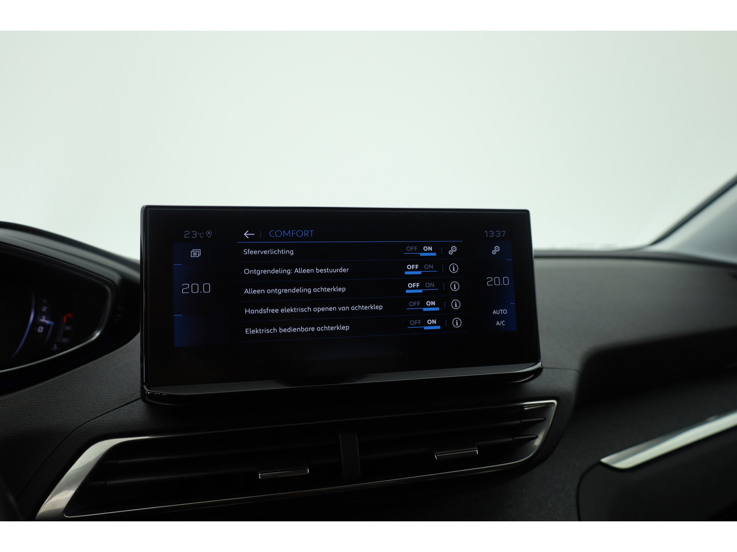 Peugeot 3008 1.2 PureTech Blue Lease Allure | Dig. Cockpit | Cruise Control | Keyless | Camera | Apple CarPlay & Android Auto | PDC V+A