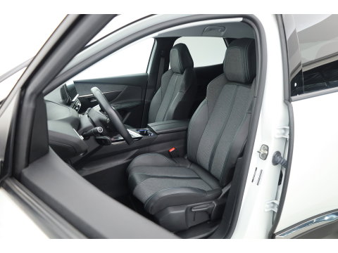 Peugeot 3008 1.2 PureTech Blue Lease Allure | Dig. Cockpit | Cruise Control | Keyless | Camera | Apple CarPlay & Android Auto | PDC V+A