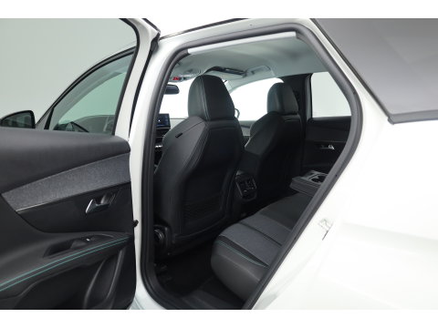 Peugeot 3008 1.2 PureTech Blue Lease Allure | Dig. Cockpit | Cruise Control | Keyless | Camera | Apple CarPlay & Android Auto | PDC V+A