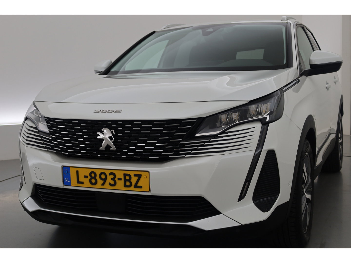Peugeot 3008 1.2 PureTech Blue Lease Allure | Dig. Cockpit | Cruise Control | Keyless | Camera | Apple CarPlay & Android Auto | PDC V+A