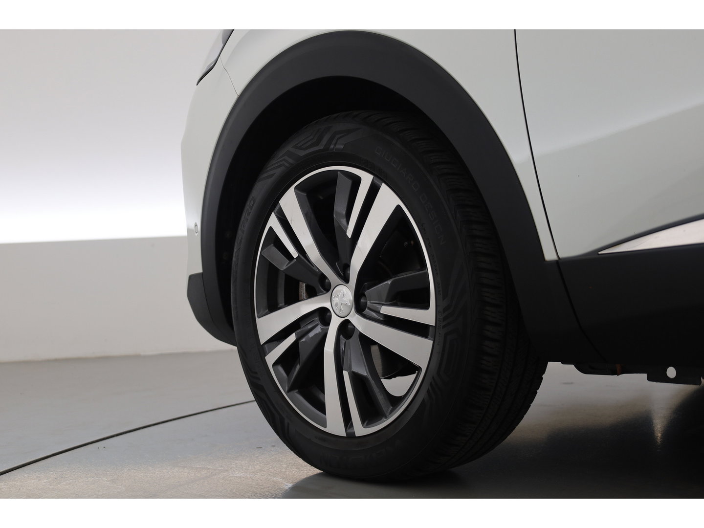 Peugeot 3008 1.2 PureTech Blue Lease Allure | Dig. Cockpit | Cruise Control | Keyless | Camera | Apple CarPlay & Android Auto | PDC V+A