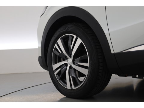 Peugeot 3008 1.2 PureTech Blue Lease Allure | Dig. Cockpit | Cruise Control | Keyless | Camera | Apple CarPlay & Android Auto | PDC V+A