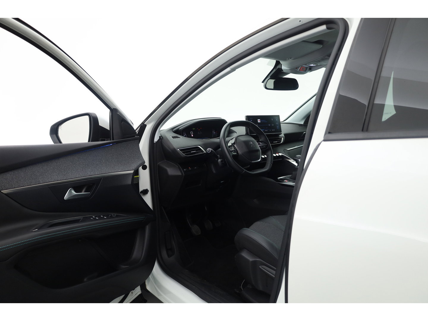 Peugeot 3008 1.2 PureTech Blue Lease Allure | Dig. Cockpit | Cruise Control | Keyless | Camera | Apple CarPlay & Android Auto | PDC V+A