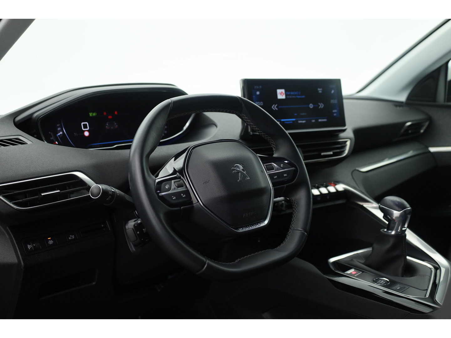 Peugeot 3008 1.2 PureTech Blue Lease Allure | Dig. Cockpit | Cruise Control | Keyless | Camera | Apple CarPlay & Android Auto | PDC V+A