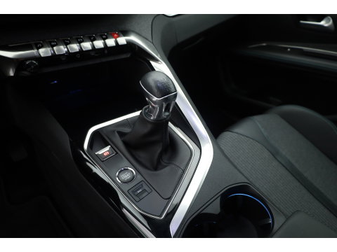 Peugeot 3008 1.2 PureTech Blue Lease Allure | Dig. Cockpit | Cruise Control | Keyless | Camera | Apple CarPlay & Android Auto | PDC V+A