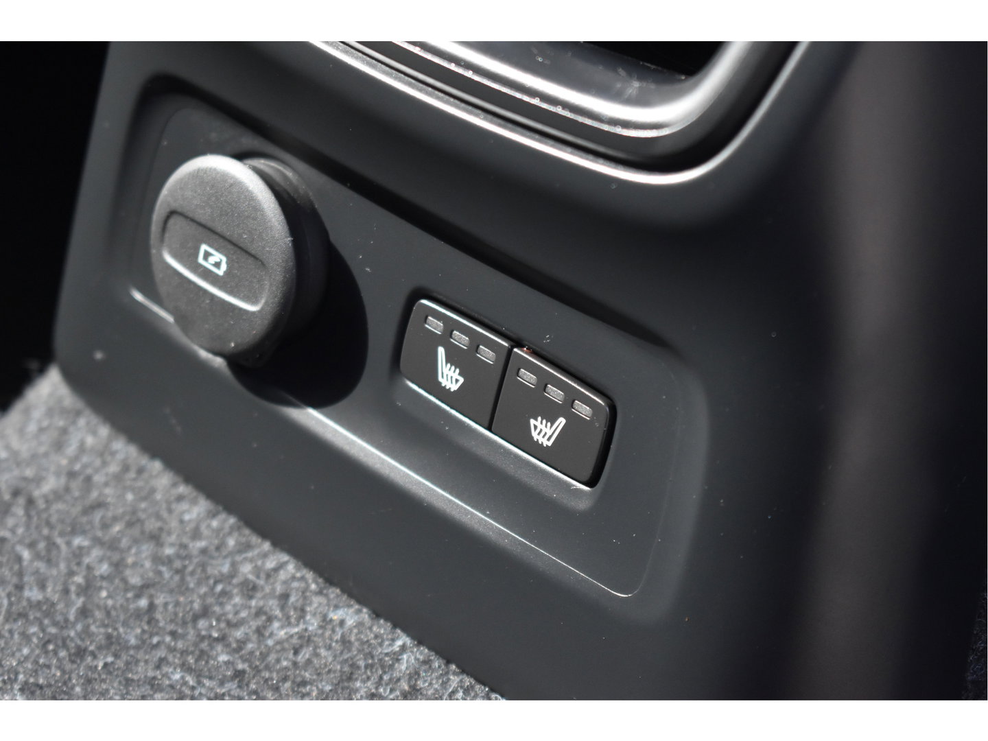 Volvo XC40 1.5 T5 Twin Engine R-Design Luxury Line Versatility 262 pk Two-Tone | Vol | Trekhaak | Keyless | Harman/Kardon | 360 gr.camera | Open dak | Full LE | Onderh.historie
