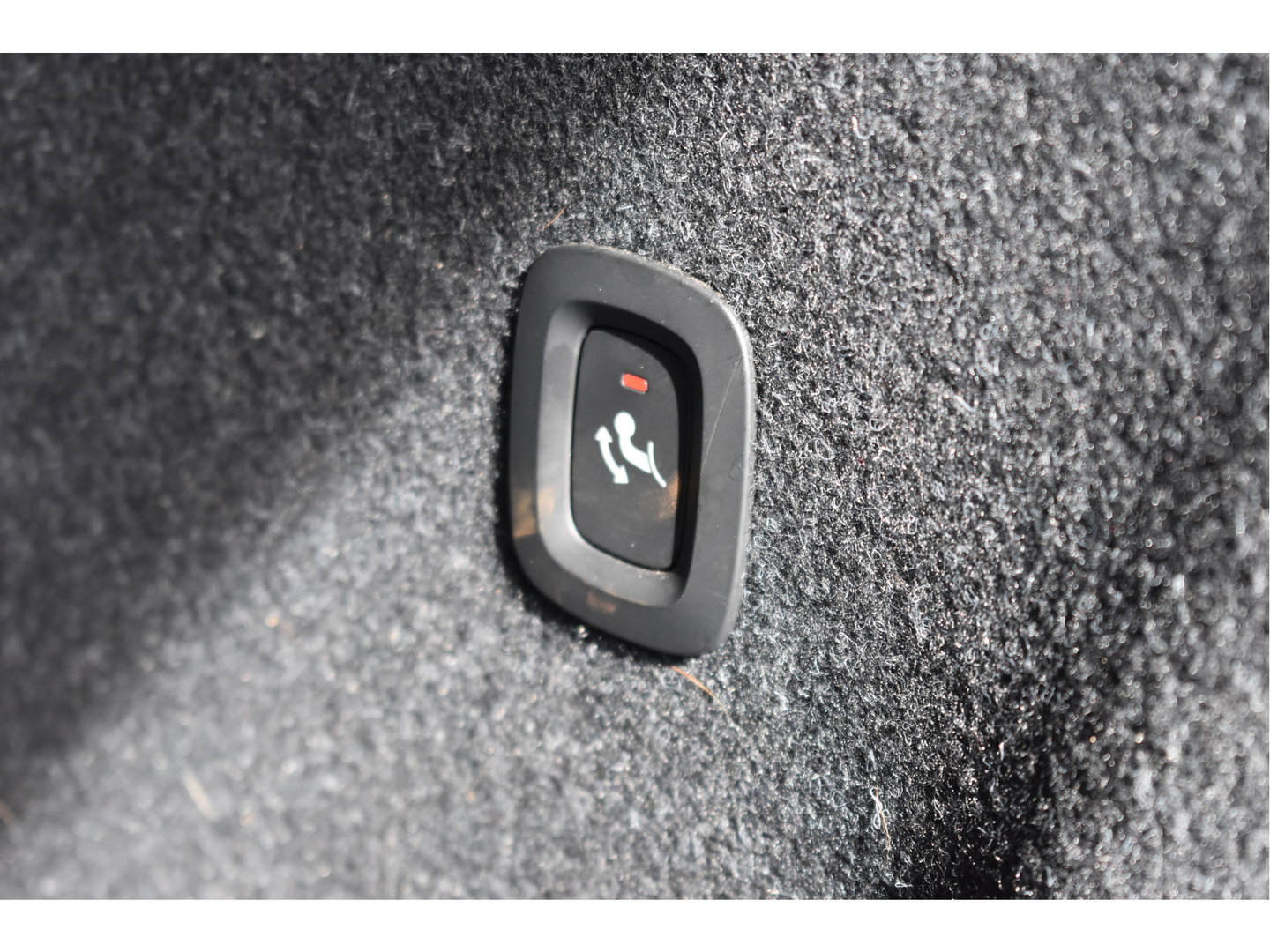Volvo XC40 1.5 T5 Twin Engine R-Design Luxury Line Versatility 262 pk Two-Tone | Vol | Trekhaak | Keyless | Harman/Kardon | 360 gr.camera | Open dak | Full LE | Onderh.historie