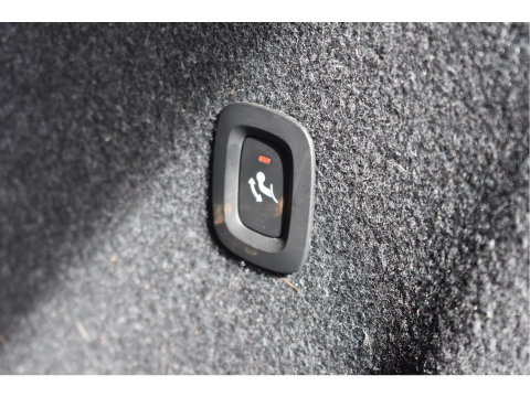 Volvo XC40 1.5 T5 Twin Engine R-Design Luxury Line Versatility 262 pk Two-Tone | Vol | Trekhaak | Keyless | Harman/Kardon | 360 gr.camera | Open dak | Full LE | Onderh.historie