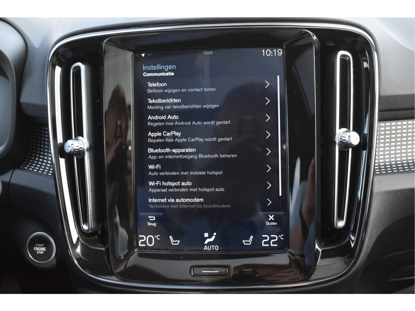 Volvo XC40 1.5 T5 Twin Engine R-Design Luxury Line Versatility 262 pk Two-Tone | Vol | Trekhaak | Keyless | Harman/Kardon | 360 gr.camera | Open dak | Full LE | Onderh.historie