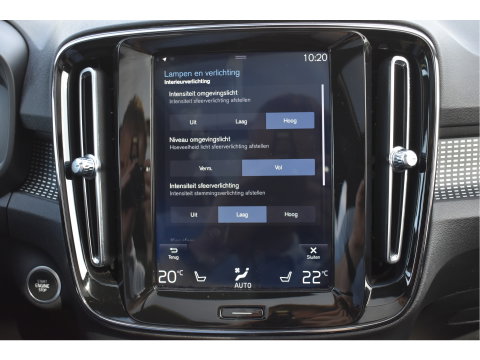 Volvo XC40 1.5 T5 Twin Engine R-Design Luxury Line Versatility 262 pk Two-Tone | Vol | Trekhaak | Keyless | Harman/Kardon | 360 gr.camera | Open dak | Full LE | Onderh.historie