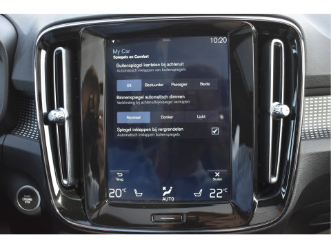 Volvo XC40 1.5 T5 Twin Engine R-Design Luxury Line Versatility 262 pk Two-Tone | Vol | Trekhaak | Keyless | Harman/Kardon | 360 gr.camera | Open dak | Full LE | Onderh.historie