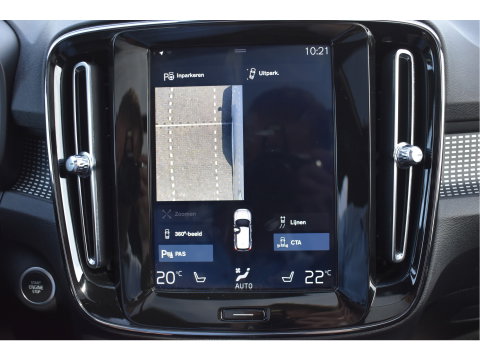 Volvo XC40 1.5 T5 Twin Engine R-Design Luxury Line Versatility 262 pk Two-Tone | Vol | Trekhaak | Keyless | Harman/Kardon | 360 gr.camera | Open dak | Full LE | Onderh.historie