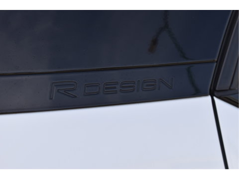 Volvo XC40 1.5 T5 Twin Engine R-Design Luxury Line Versatility 262 pk Two-Tone | Vol | Trekhaak | Keyless | Harman/Kardon | 360 gr.camera | Open dak | Full LE | Onderh.historie