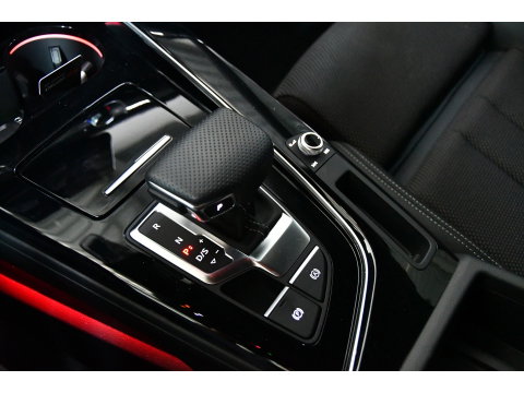 Audi A4 2.0 40 TFSI Quattro S-line*Competition*Matrix*blindspot*