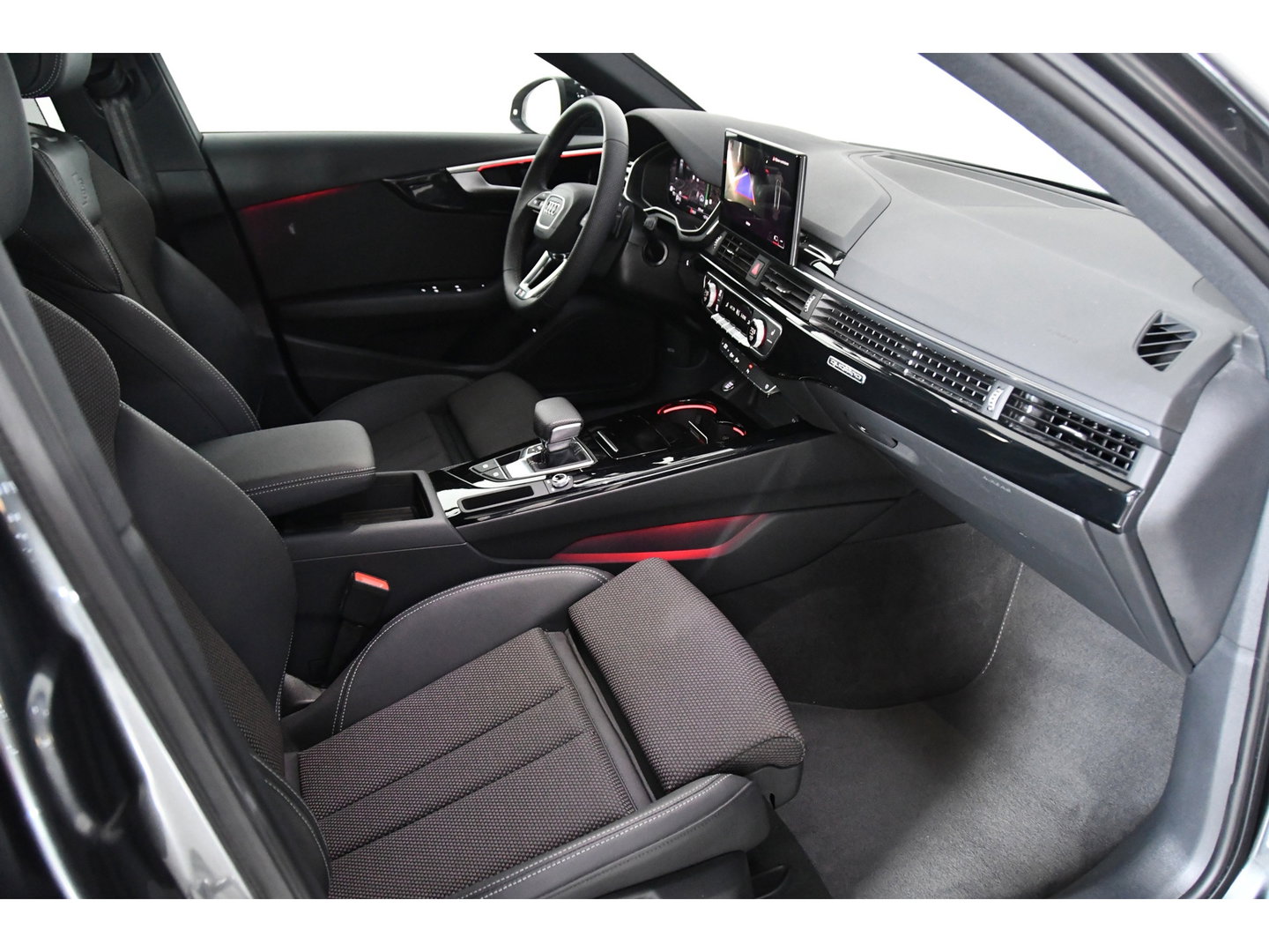 Audi A4 2.0 40 TFSI Quattro S-line*Competition*Matrix*blindspot*