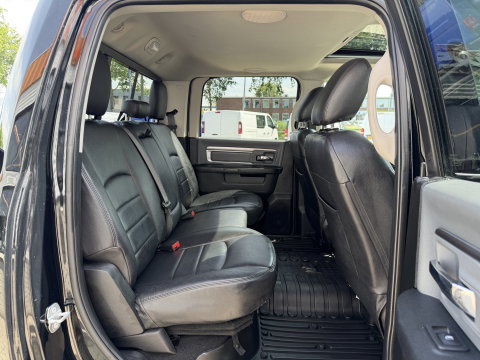 Dodge Ram Pick-Up 1500 5.7 V8 4x4 Crew Cab 5'7 Longhorn / vaste prijs rijklaar € 39.950 ex btw / euro 6 / lease vanaf € 652 / airco / cruise / navigatie / prins lpg / leer / trekhaak 3500 kg !