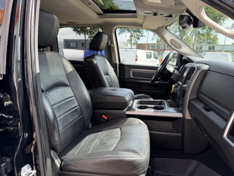 Dodge Ram Pick-Up 1500 5.7 V8 4x4 Crew Cab 5'7 Longhorn / vaste prijs rijklaar € 39.950 ex btw / euro 6 / lease vanaf € 652 / airco / cruise / navigatie / prins lpg / leer / trekhaak 3500 kg !