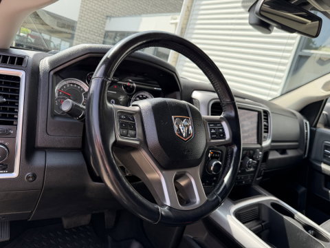 Dodge Ram Pick-Up 1500 5.7 V8 4x4 Crew Cab 5'7 Longhorn / vaste prijs rijklaar € 39.950 ex btw / euro 6 / lease vanaf € 652 / airco / cruise / navigatie / prins lpg / leer / trekhaak 3500 kg !