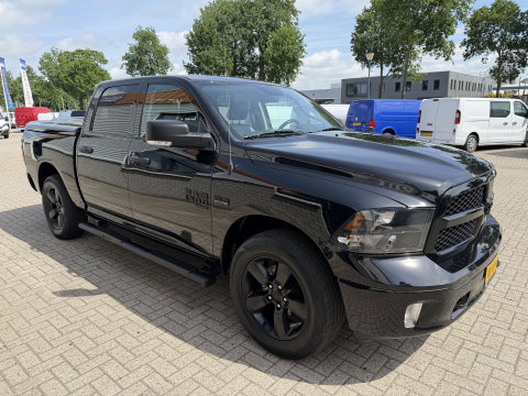 Dodge Ram Pick-Up 1500 5.7 V8 4x4 Crew Cab 5'7 Longhorn / vaste prijs rijklaar € 39.950 ex btw / euro 6 / lease vanaf € 652 / airco / cruise / navigatie / prins lpg / leer / trekhaak 3500 kg !