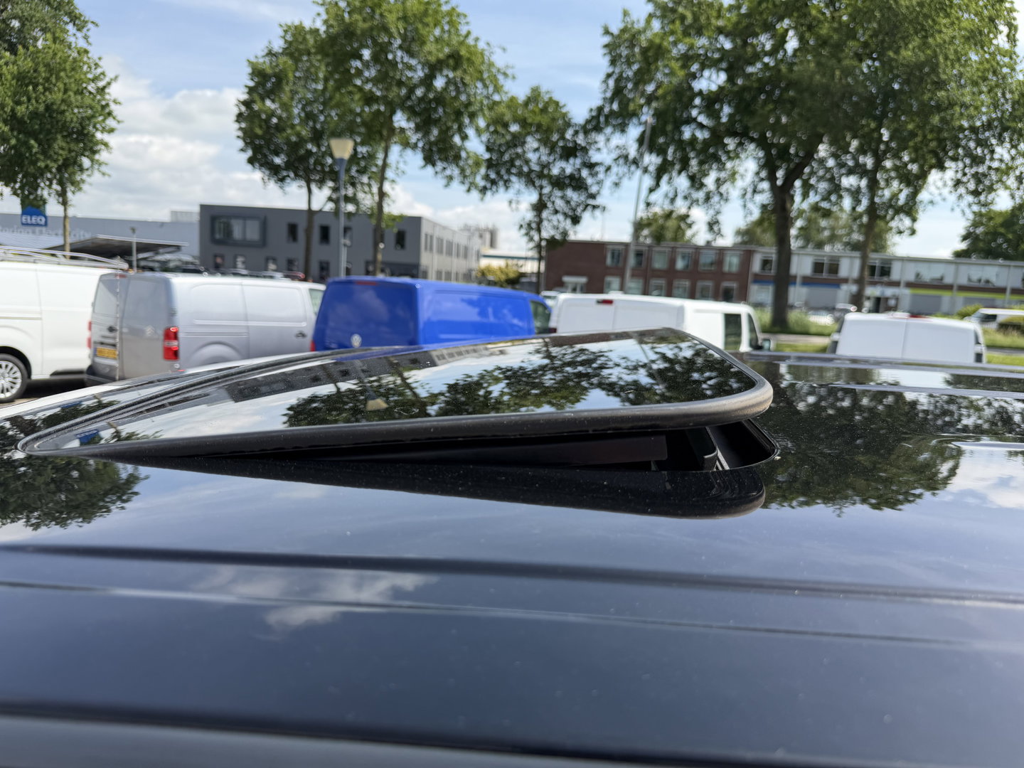 Dodge Ram Pick-Up 1500 5.7 V8 4x4 Crew Cab 5'7 Longhorn / vaste prijs rijklaar € 39.950 ex btw / euro 6 / lease vanaf € 652 / airco / cruise / navigatie / prins lpg / leer / trekhaak 3500 kg !