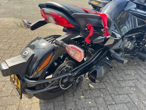 Can-Am Tour Spyder F3-S SM6 gordel 2X NIEUWSTAAT!