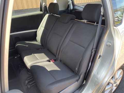 Toyota Corolla Verso 1.8 VVT-i Luna 7p. | Handel & Export | Schuifdak | Cruise Control | Parkeersensoren | Achteruitrijcamera | 16'' Lichtmetaal |