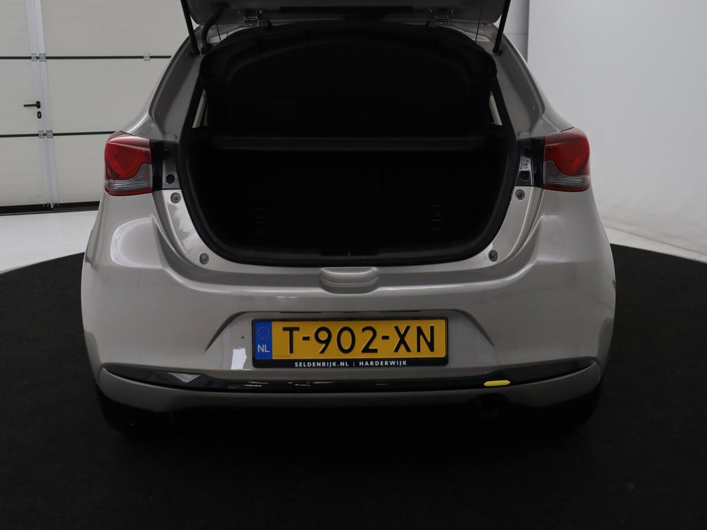 Mazda 2 1.5 SkyActiv-G 90 Centre-Line | Airco | Carplay | Cruise control | Automaat | Navigatie | Bluetooth