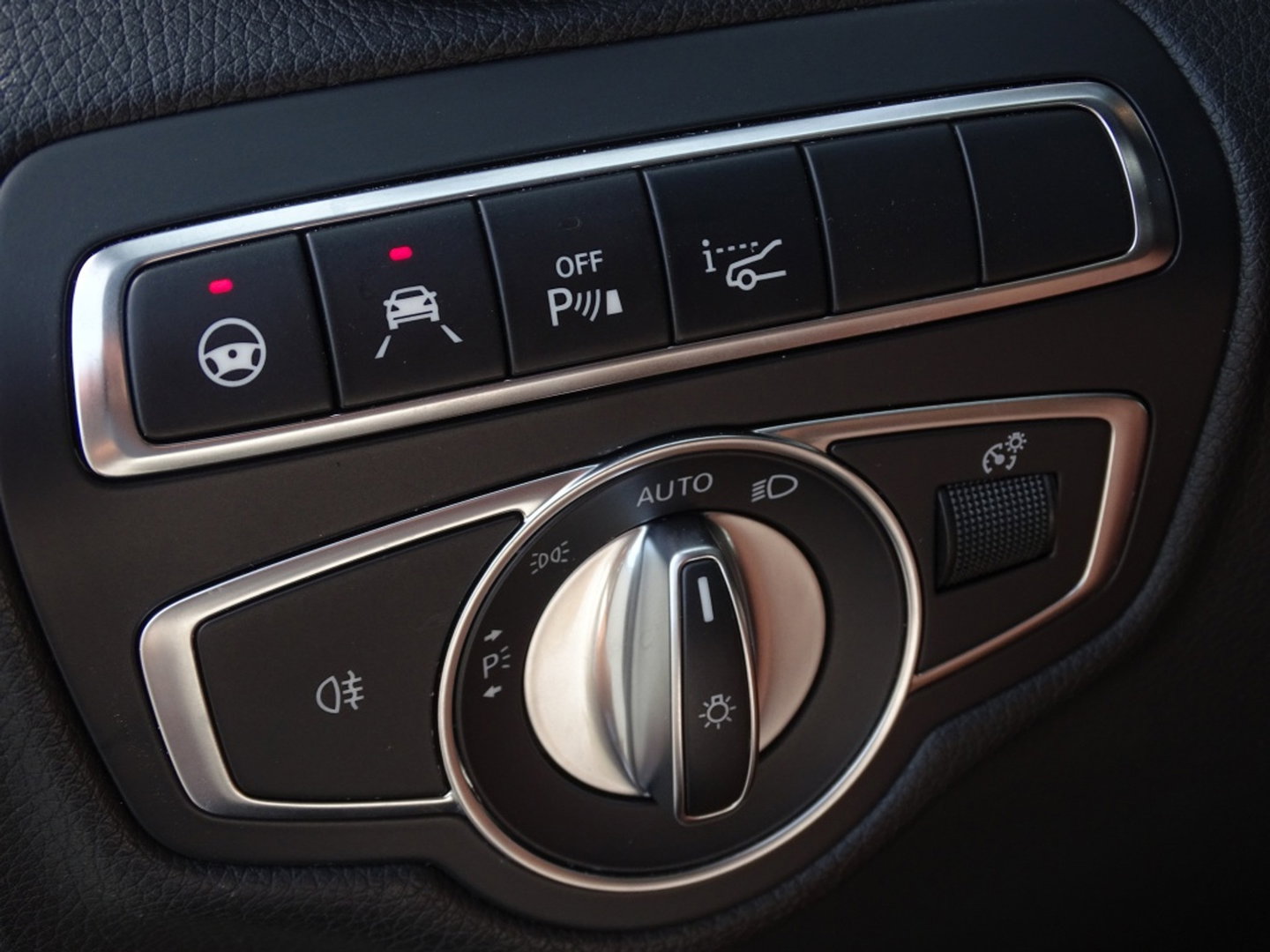 Mercedes-Benz GLC 43 AMG 367PK 4-MATIC / Carbon / Distronic / Burmester / LED