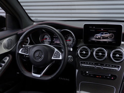 Mercedes-Benz GLC 43 AMG 367PK 4-MATIC / Carbon / Distronic / Burmester / LED