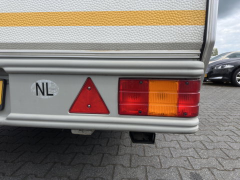 Knaus Südwind 440 *KACHEL | KOELKAST | RADIO | LUIFEL*