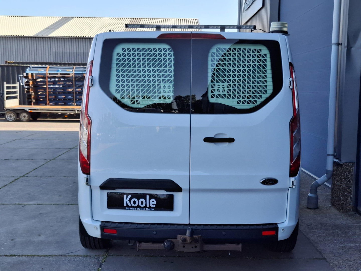 Ford Transit Custom 340 2.0 TDCI L1H1 Trend AIRCO / CRUISE CONTROLE / 3 ZITS / TREKHAAK / EURO 6