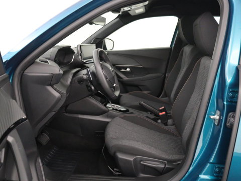 Peugeot 2008 1.2 Hybrid 136 Active | Carplay | Cruise Control | Climate control | Parkeerhulp | DAB | Bluetooth
