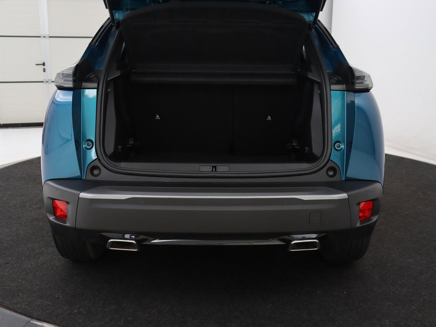 Peugeot 2008 1.2 Hybrid 136 Active | Carplay | Cruise Control | Climate control | Parkeerhulp | DAB | Bluetooth