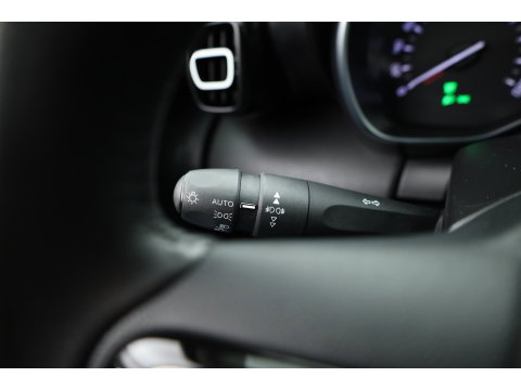 Citroën C3 Aircross 1.2 PureTech Shine | Rijklaar! | Cruise Control | Stoelverw. | CarPlay | DAB | LED | PDC+A | Navi | 16'' V