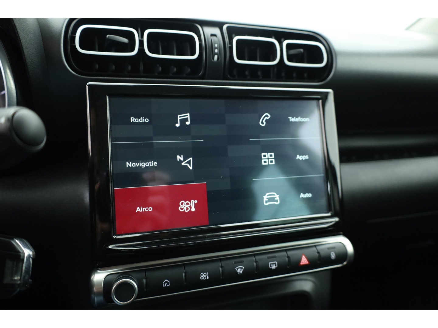 Citroën C3 Aircross 1.2 PureTech Shine | Rijklaar! | Cruise Control | Stoelverw. | CarPlay | DAB | LED | PDC+A | Navi | 16'' V