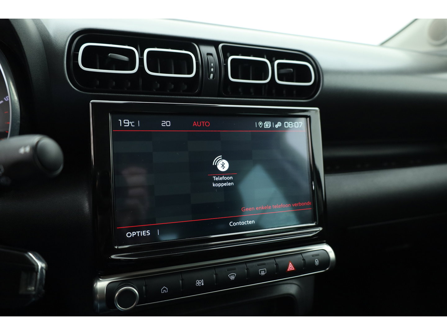 Citroën C3 Aircross 1.2 PureTech Shine | Rijklaar! | Cruise Control | Stoelverw. | CarPlay | DAB | LED | PDC+A | Navi | 16'' V