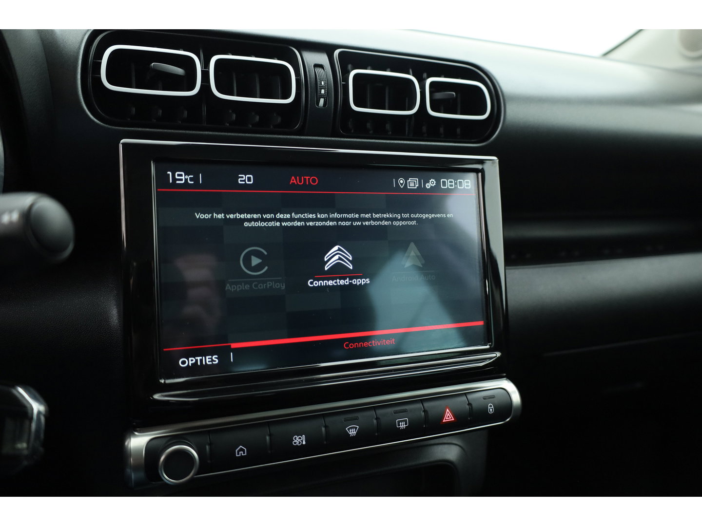 Citroën C3 Aircross 1.2 PureTech Shine | Rijklaar! | Cruise Control | Stoelverw. | CarPlay | DAB | LED | PDC+A | Navi | 16'' V