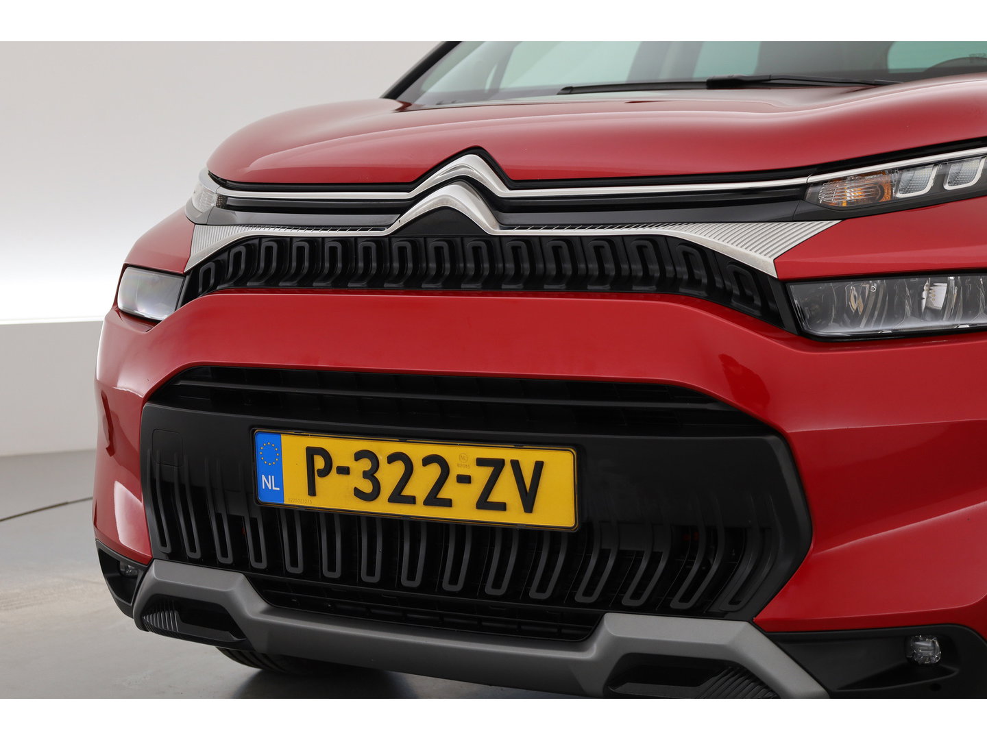 Citroën C3 Aircross 1.2 PureTech Shine | Rijklaar! | Cruise Control | Stoelverw. | CarPlay | DAB | LED | PDC+A | Navi | 16'' V