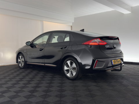 Hyundai IONIQ Comfort EV {SoH-98} Aut. *HEATPUMP | FULL-LED | DIGI-COCKPIT | SHIFTPADDLES | LANE-ASSIST | CCS-FASTLOADER | CRUISE | CAMERA | KEYLESS | DAB+ | NAVI-FULLMAP | ECC | PDC | TOWBAR | 16"ALU*
