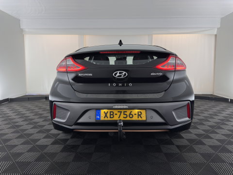 Hyundai IONIQ Comfort EV {SoH-98} Aut. *HEATPUMP | FULL-LED | DIGI-COCKPIT | SHIFTPADDLES | LANE-ASSIST | CCS-FASTLOADER | CRUISE | CAMERA | KEYLESS | DAB+ | NAVI-FULLMAP | ECC | PDC | TOWBAR | 16"ALU*