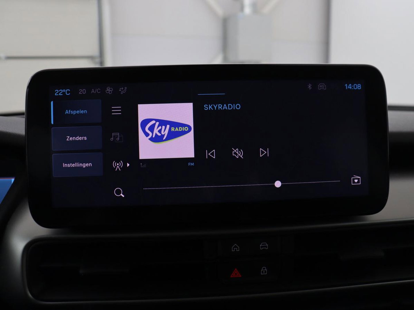 Jeep Avenger Avenger 54 kWh | SOH 94,2% | 3F | Navigatie | Carplay | Camera | Cruise control | Automaat | Elektrische laadklep | Stoelverwarming