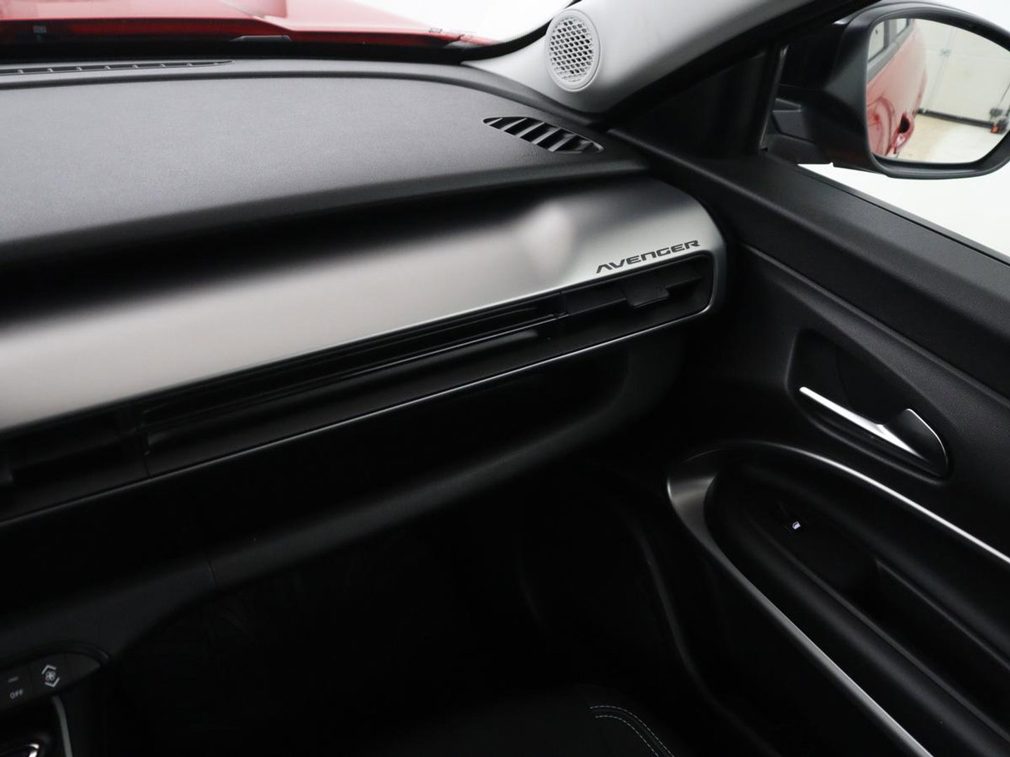 Jeep Avenger Avenger 54 kWh | SOH 94,2% | 3F | Navigatie | Carplay | Camera | Cruise control | Automaat | Elektrische laadklep | Stoelverwarming