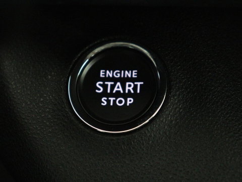 Jeep Avenger Avenger 54 kWh | SOH 94,2% | 3F | Navigatie | Carplay | Camera | Cruise control | Automaat | Elektrische laadklep | Stoelverwarming