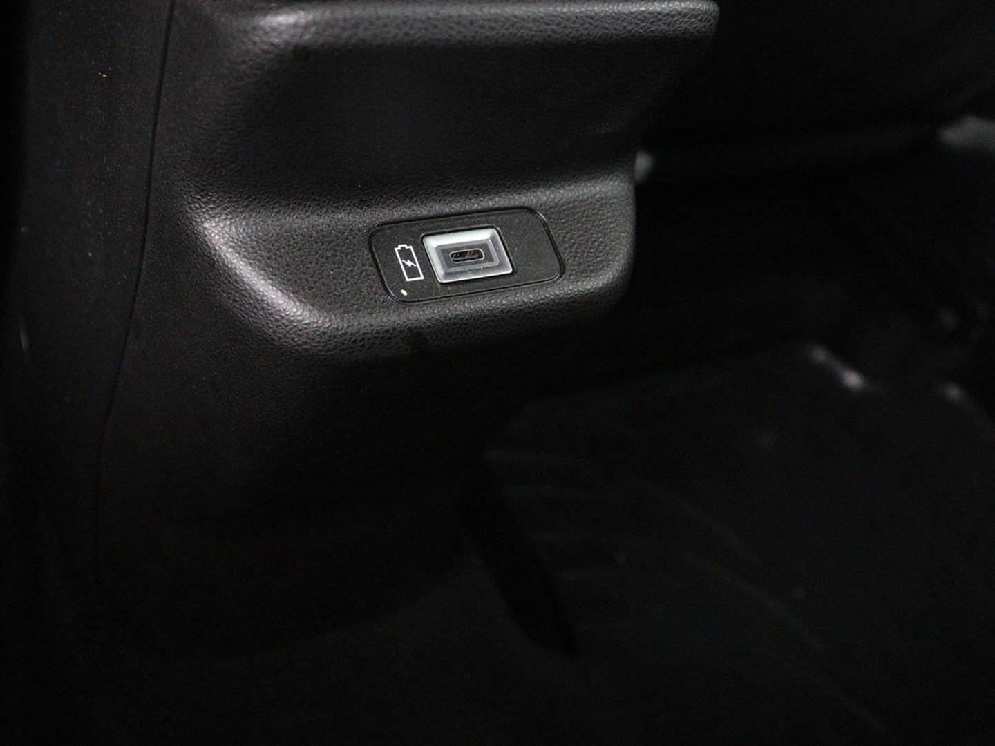 Jeep Avenger Avenger 54 kWh | SOH 94,2% | 3F | Navigatie | Carplay | Camera | Cruise control | Automaat | Elektrische laadklep | Stoelverwarming