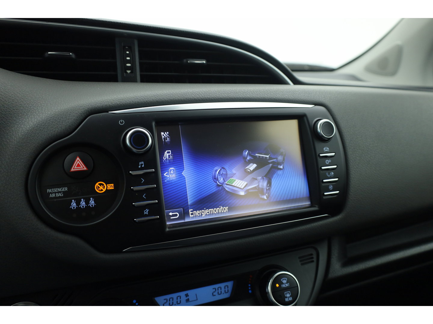 Toyota Yaris 1.5 Hybrid Active | Cruise Control | Bluetooth | Navigatie | Camera | Lane Assist | Airco | PDC+A