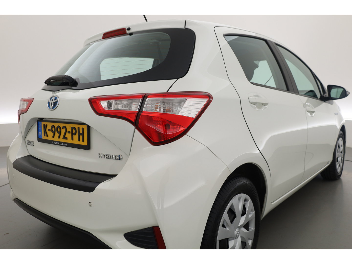 Toyota Yaris 1.5 Hybrid Active | Cruise Control | Bluetooth | Navigatie | Camera | Lane Assist | Airco | PDC+A