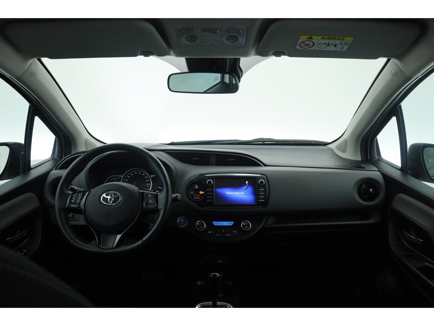 Toyota Yaris 1.5 Hybrid Active | Cruise Control | Bluetooth | Navigatie | Camera | Lane Assist | Airco | PDC+A