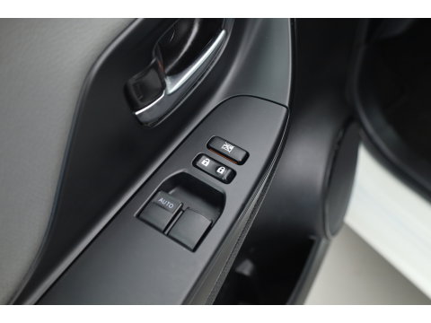 Toyota Yaris 1.5 Hybrid Active | Cruise Control | Bluetooth | Navigatie | Camera | Lane Assist | Airco | PDC+A
